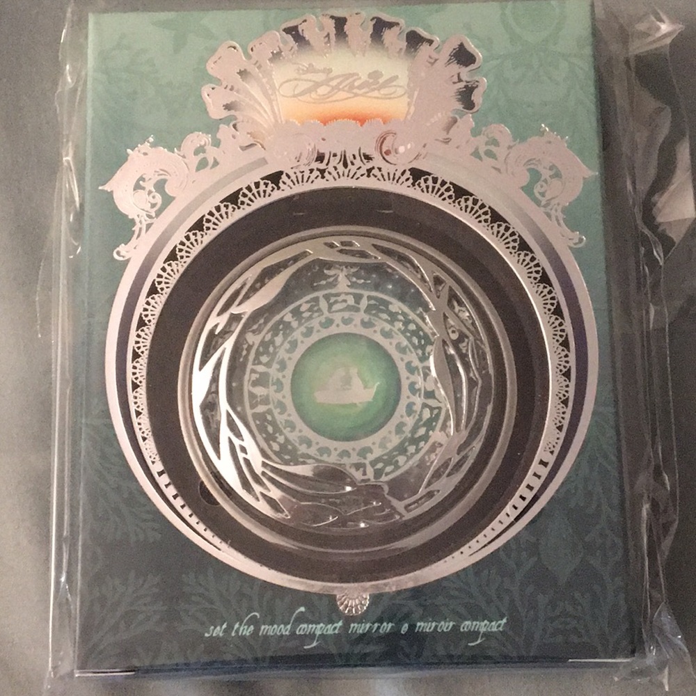 Sephora Disney Ariel mirror compact